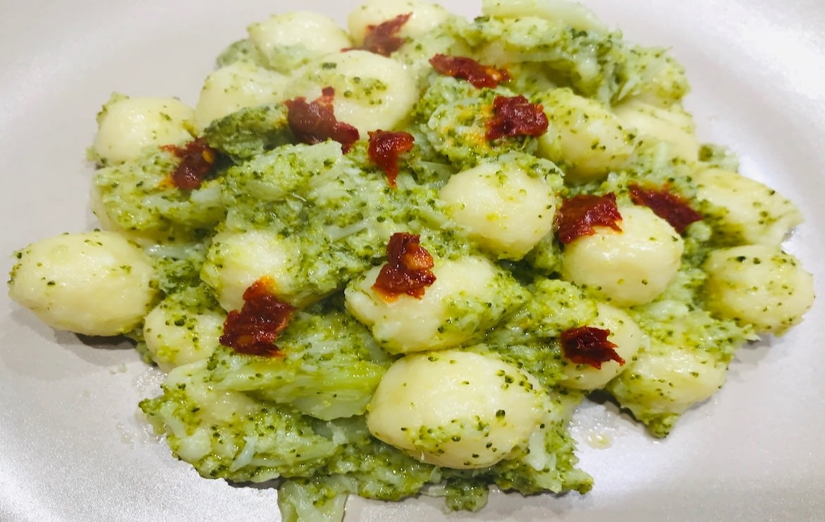Gnocchetti ai broccoli con spolverata di Calabria
